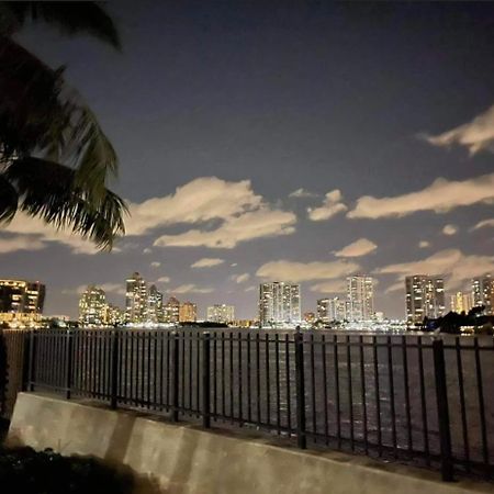 Le Frontenac Villa Sunny Isles Beach Ngoại thất bức ảnh